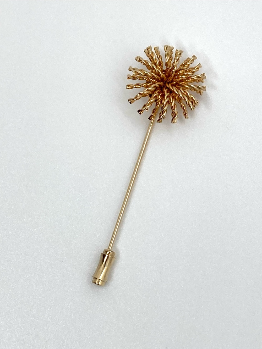 Gold Tone Rope Filigree Starburst Fireworks Hat Lapel Pin Brooch